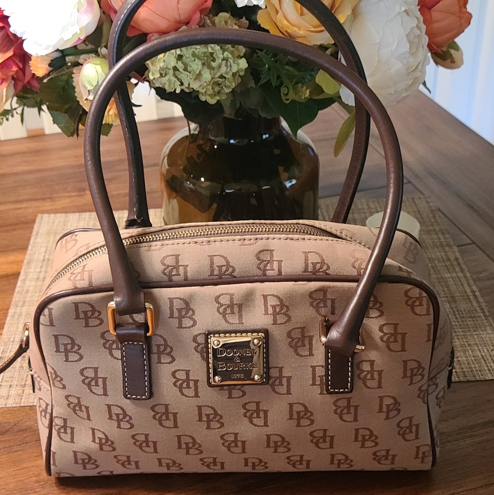 Dooney and Bourke Handbag